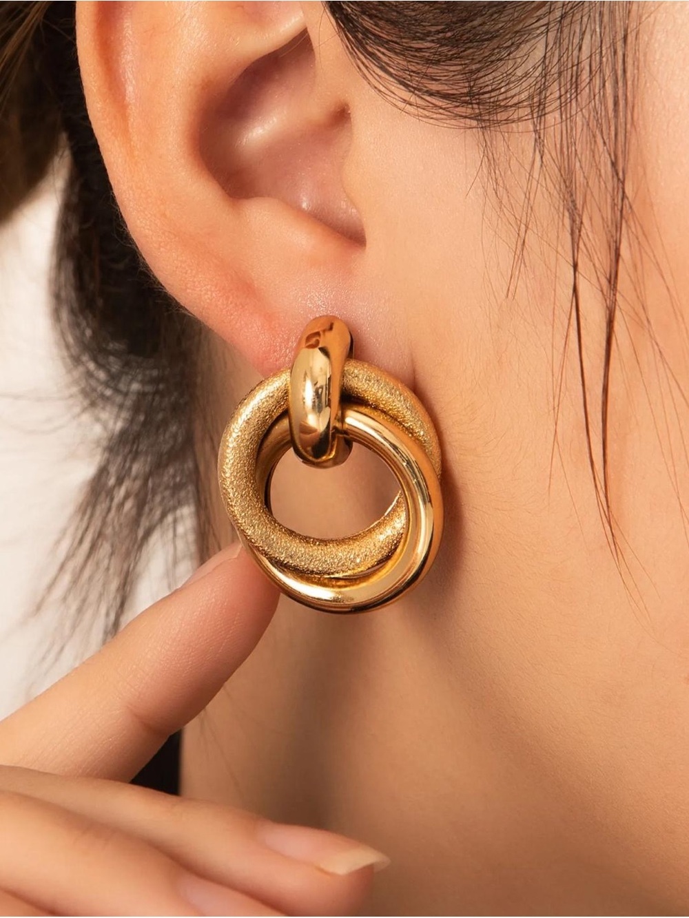 Double Ring Interlock Hoop Earrings - Gold Women Jewelry